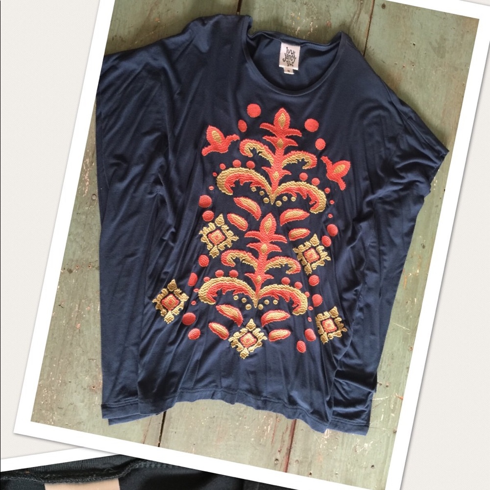Women’s blouse